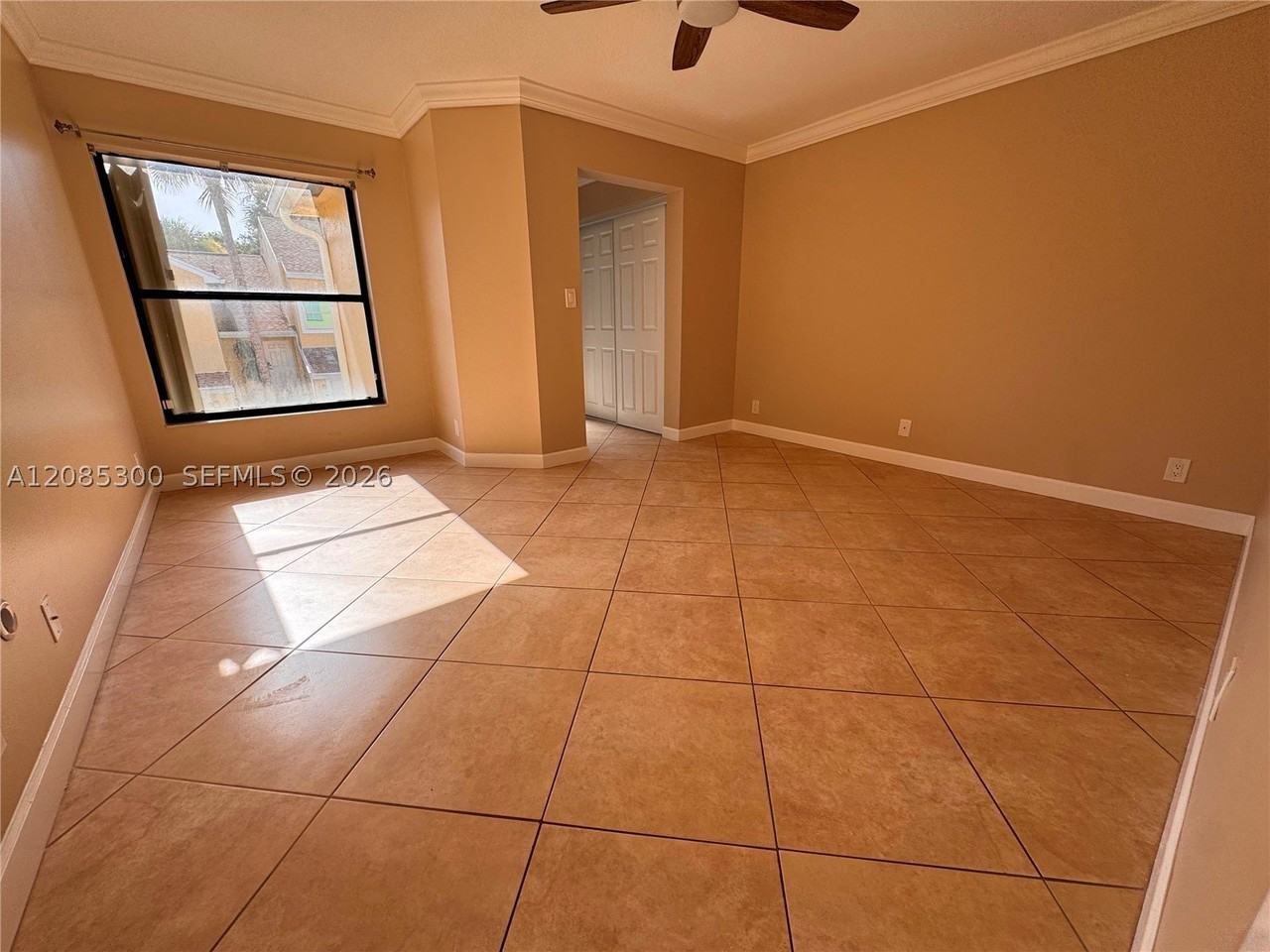 211 Sw 95th Ter #202 - Photo 4 of 14