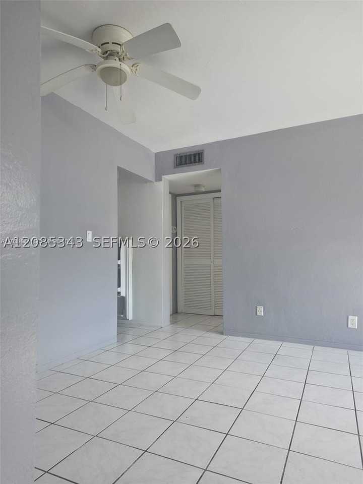 1610 Liberty St #5 - Photo 3 of 19