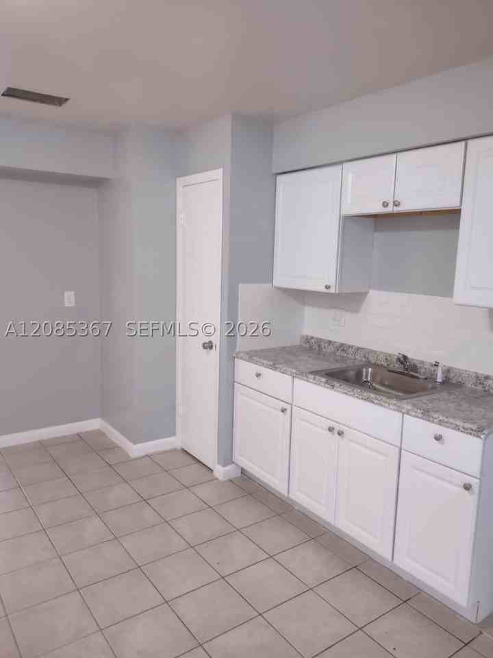 13 LAKE VILLA WAY #13 - Photo 6 of 10