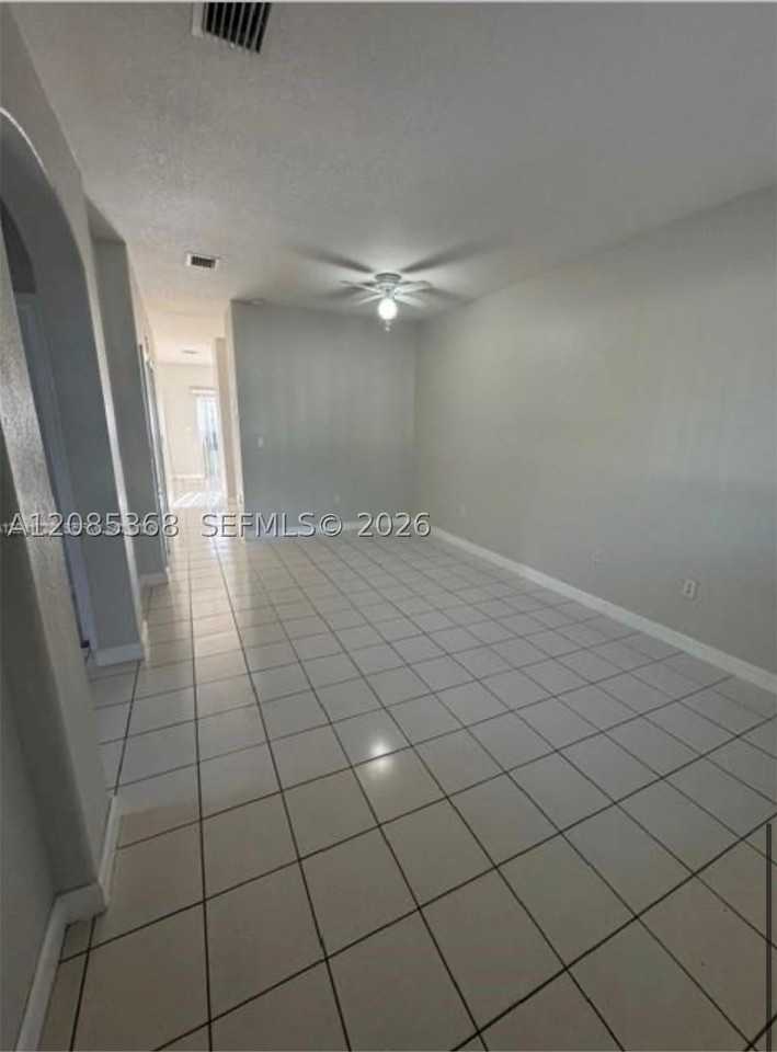 2826 Se 16th Pl #103 - Photo 3 of 9