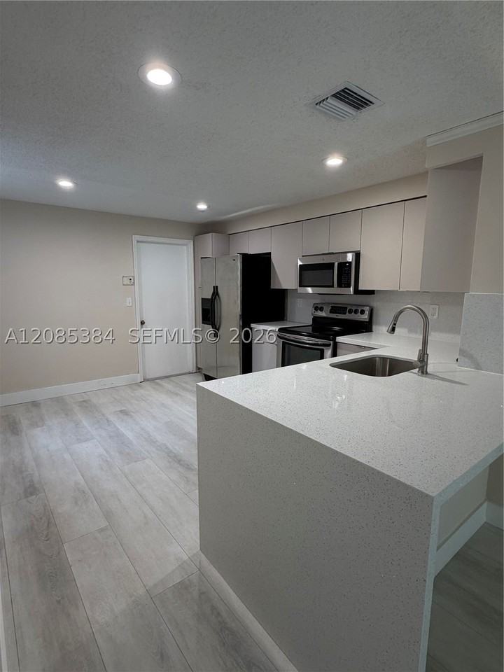1506 Coronado Rd #2-36 - Photo 2 of 14