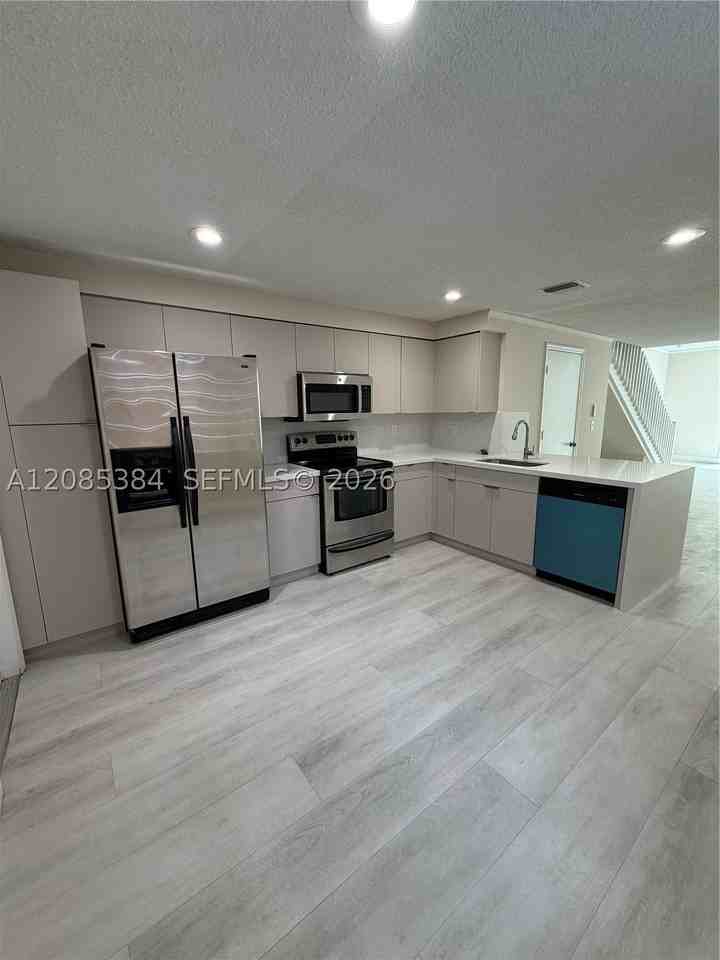 1506 Coronado Rd #2-36 - Photo 4 of 14