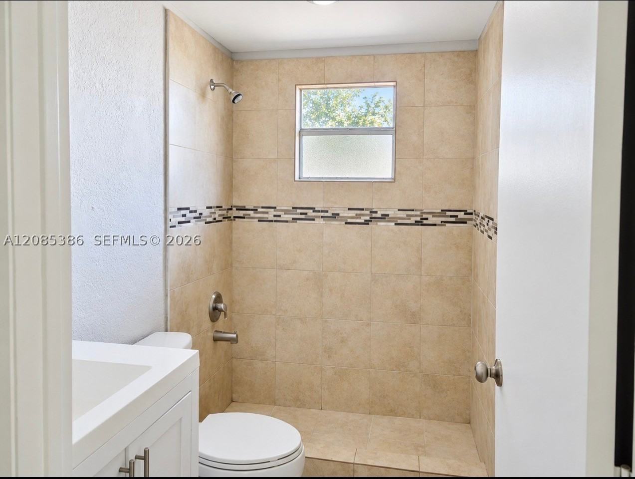 4829 Nw 9th Dr #4829 - Photo 3 of 6