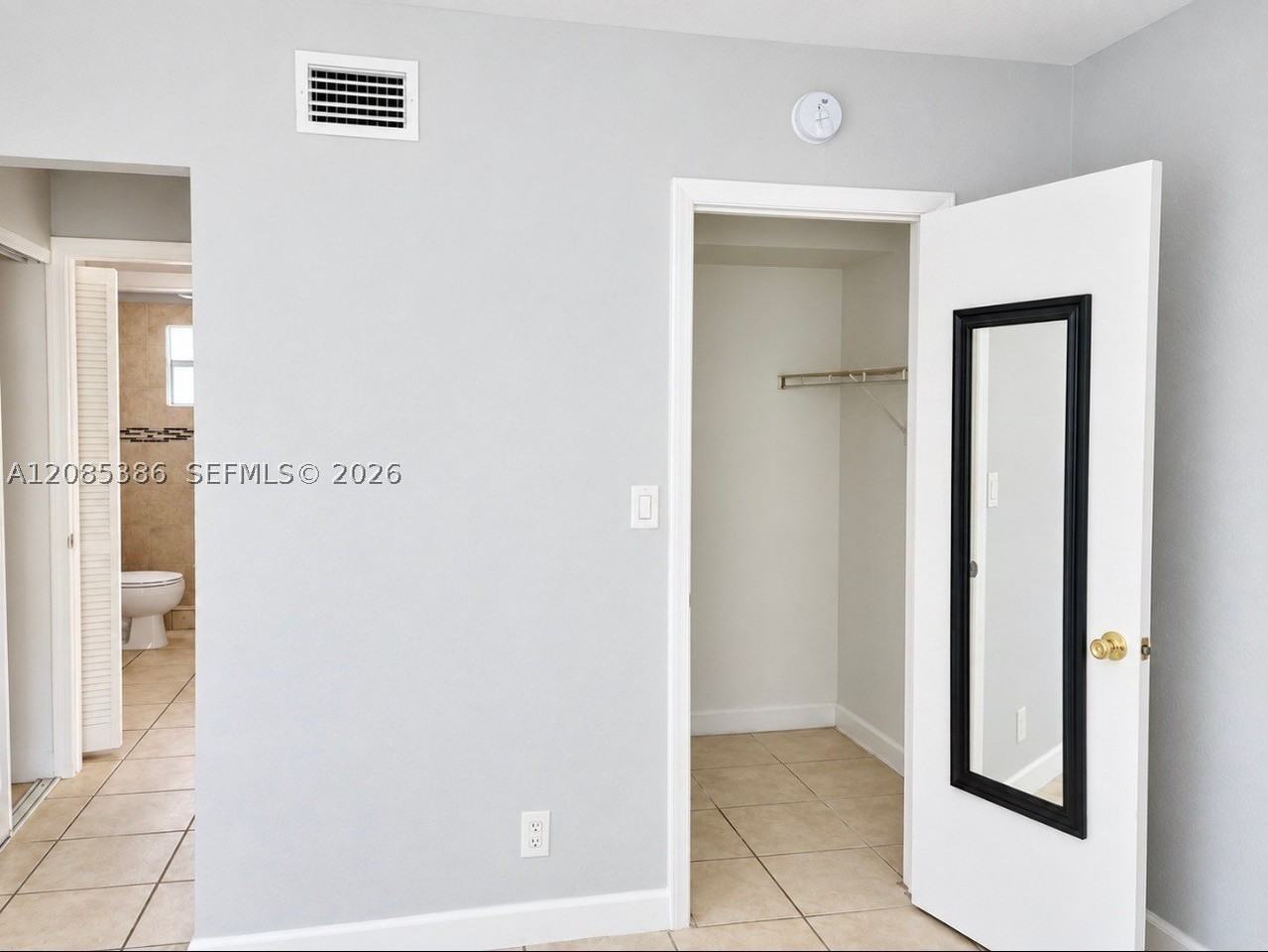 4829 Nw 9th Dr #4829 - Photo 6 of 6