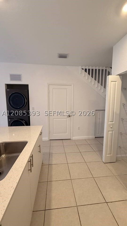 23424 Sw 127th Pl #0 - Photo 5 of 32