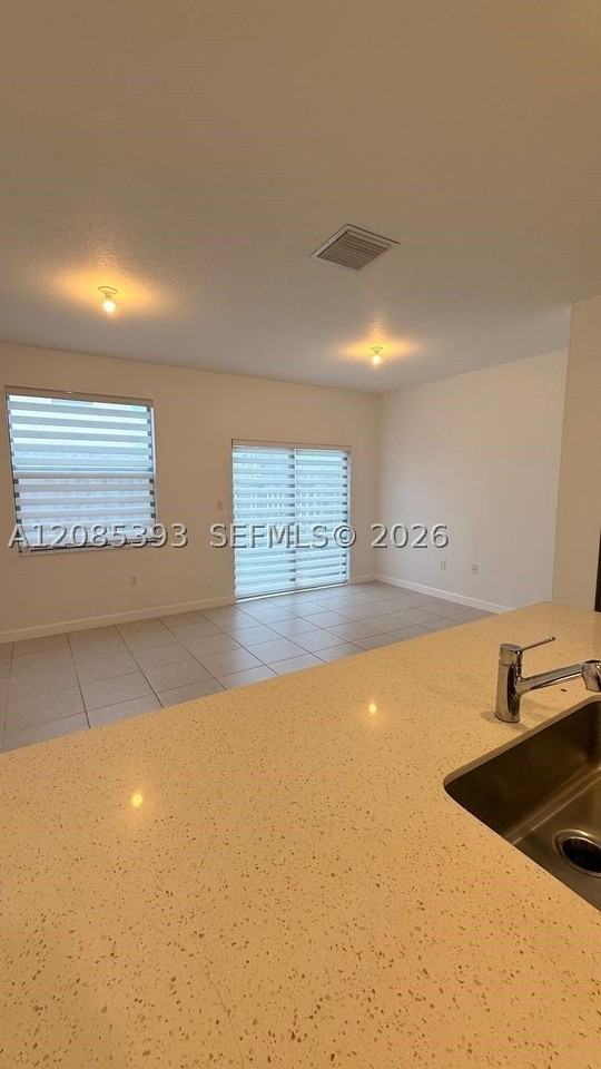 23424 Sw 127th Pl #0 - Photo 6 of 32