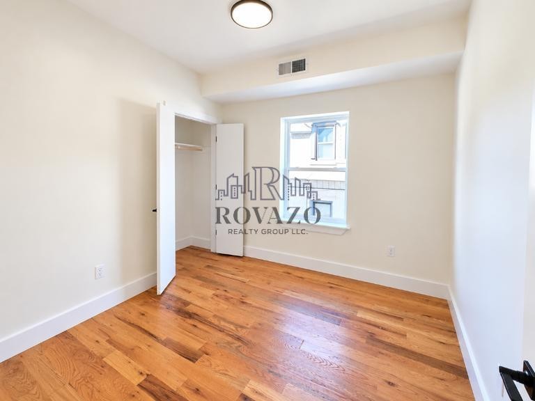 149 Roseville Ave #6C - Photo 7 of 8