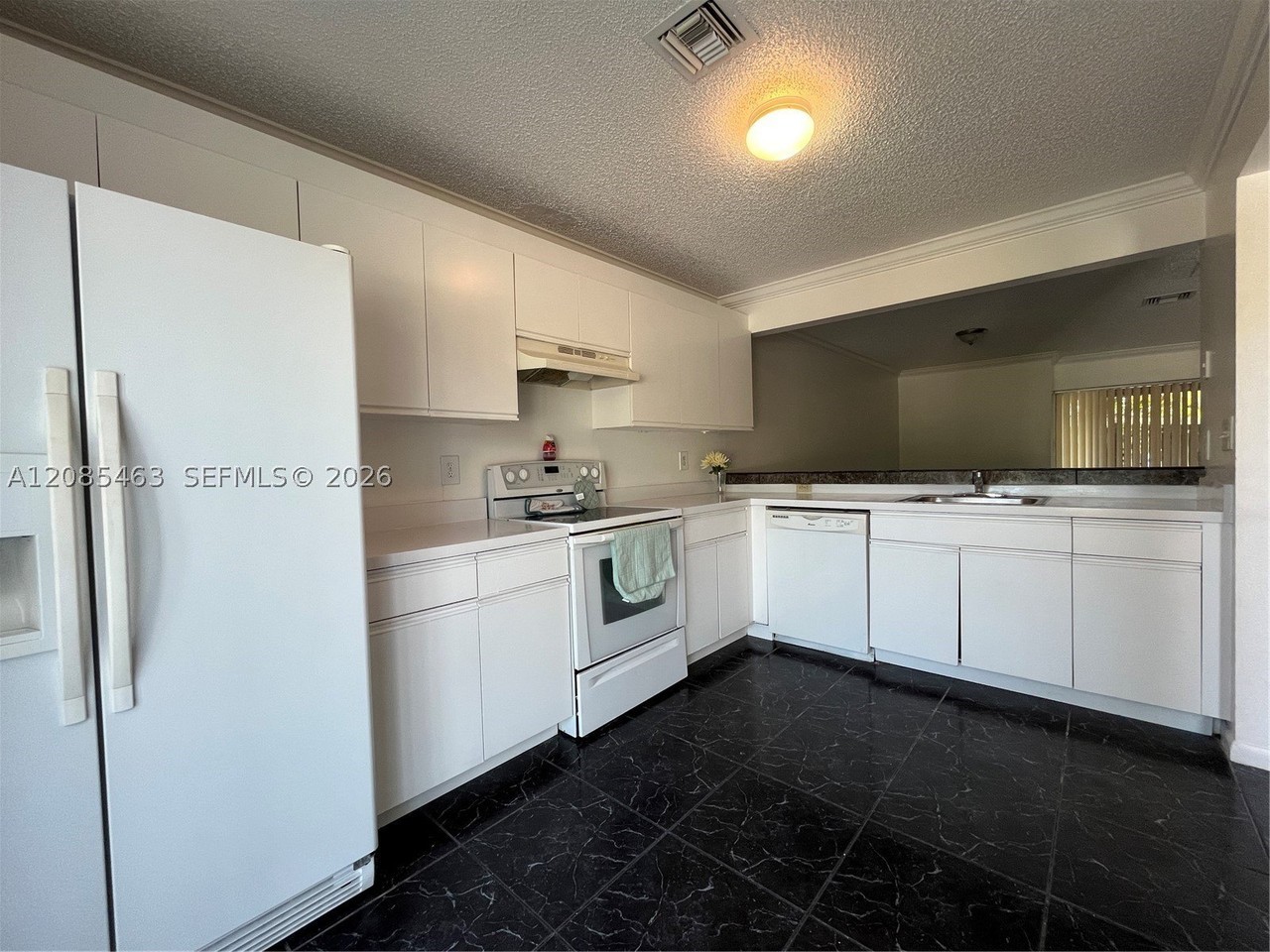 781 Crystal Lake Dr #781 - Photo 4 of 16