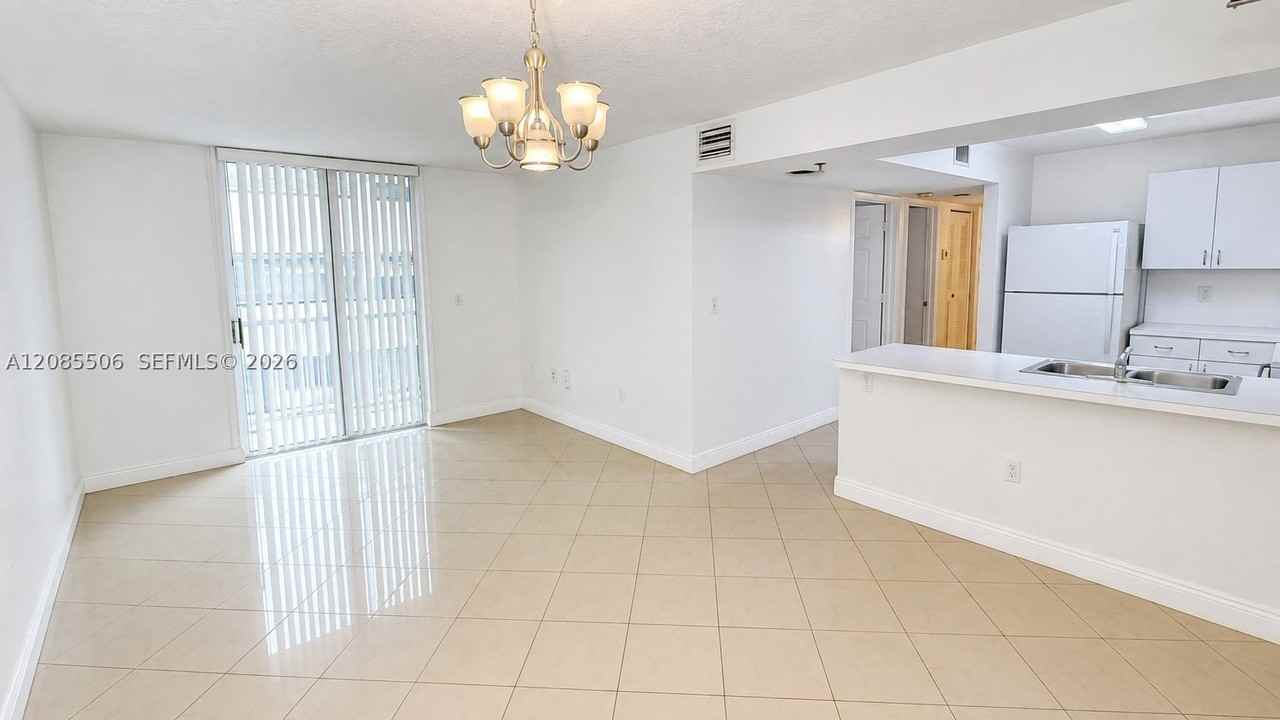 104 Sw 9th St #1403 - Photo 2 of 21