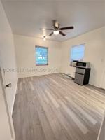 featured image of 2652 Sw 23rd Ave #BACK