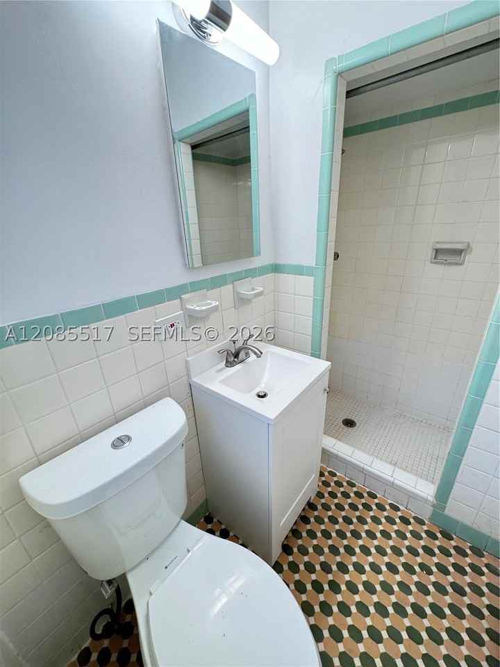 2652 Sw 23rd Ave #BACK - Photo 5 of 11
