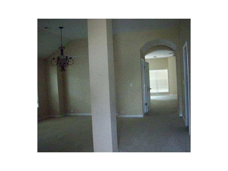 4622 Burnt Fork Cir - Photo 2 of 8