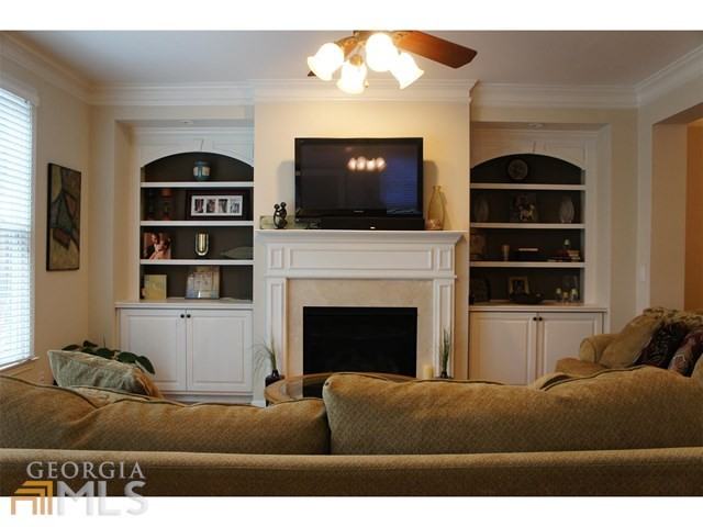 6195 Trumbul Oaks Ct - Photo 2 of 25