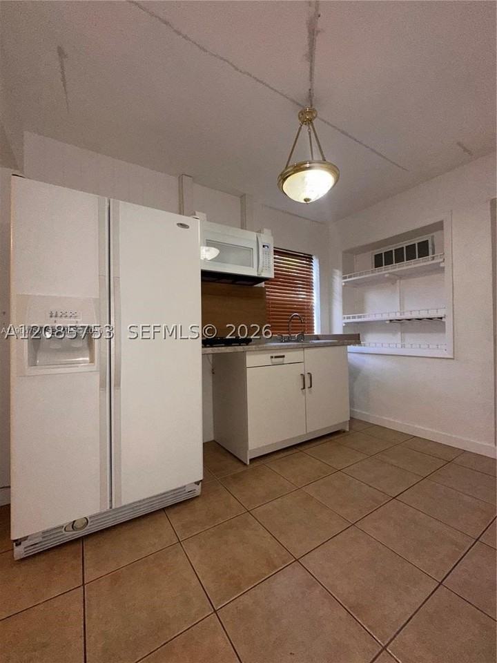 4441 Nw 60th St #4441 - Photo 4 of 6