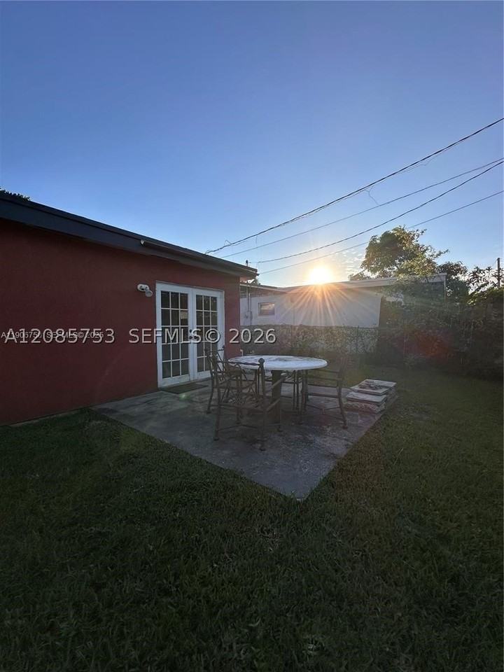 4441 Nw 60th St #4441 - Photo 5 of 6