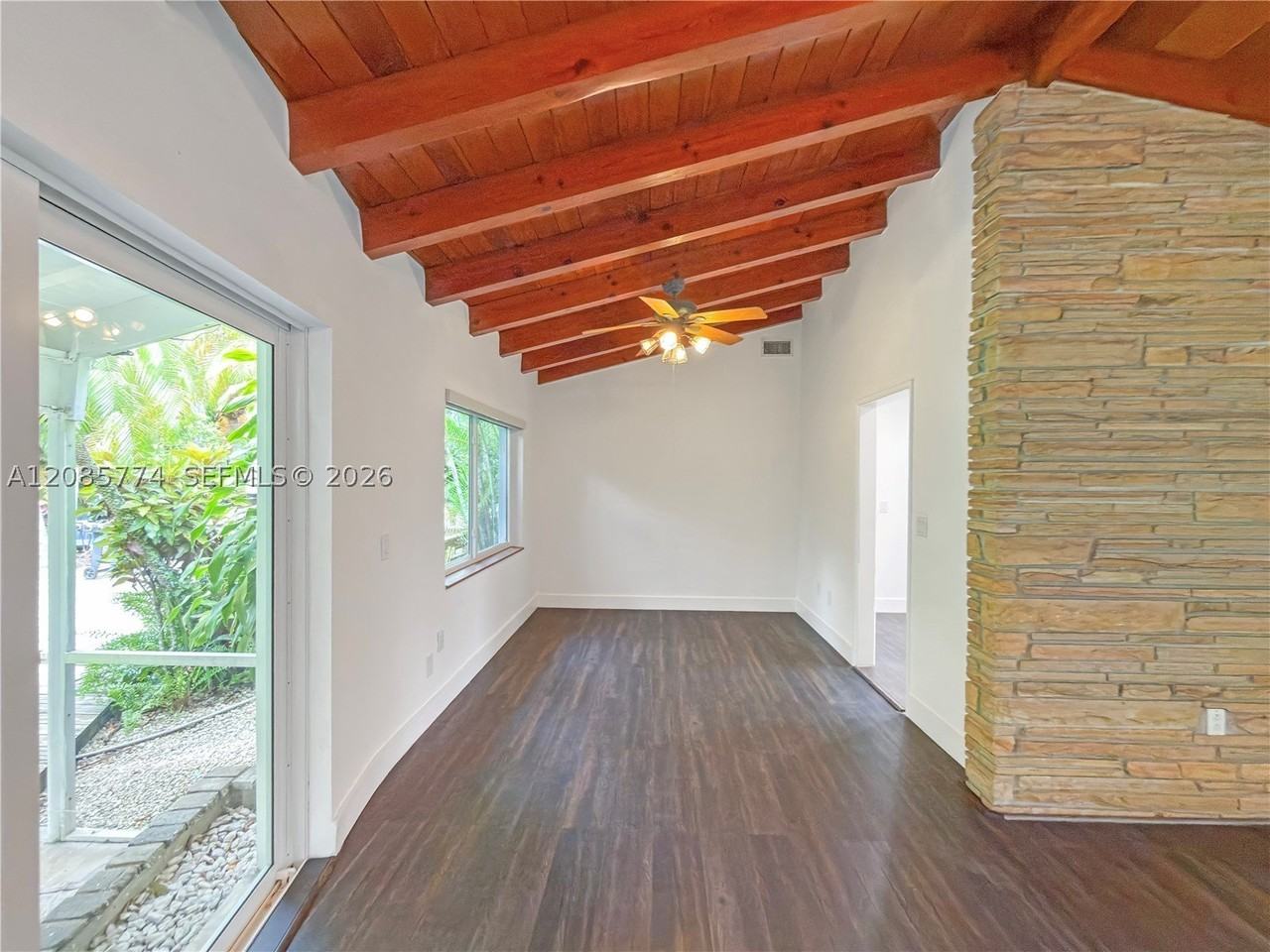 3128 Coconut Grove Dr - Photo 7 of 43