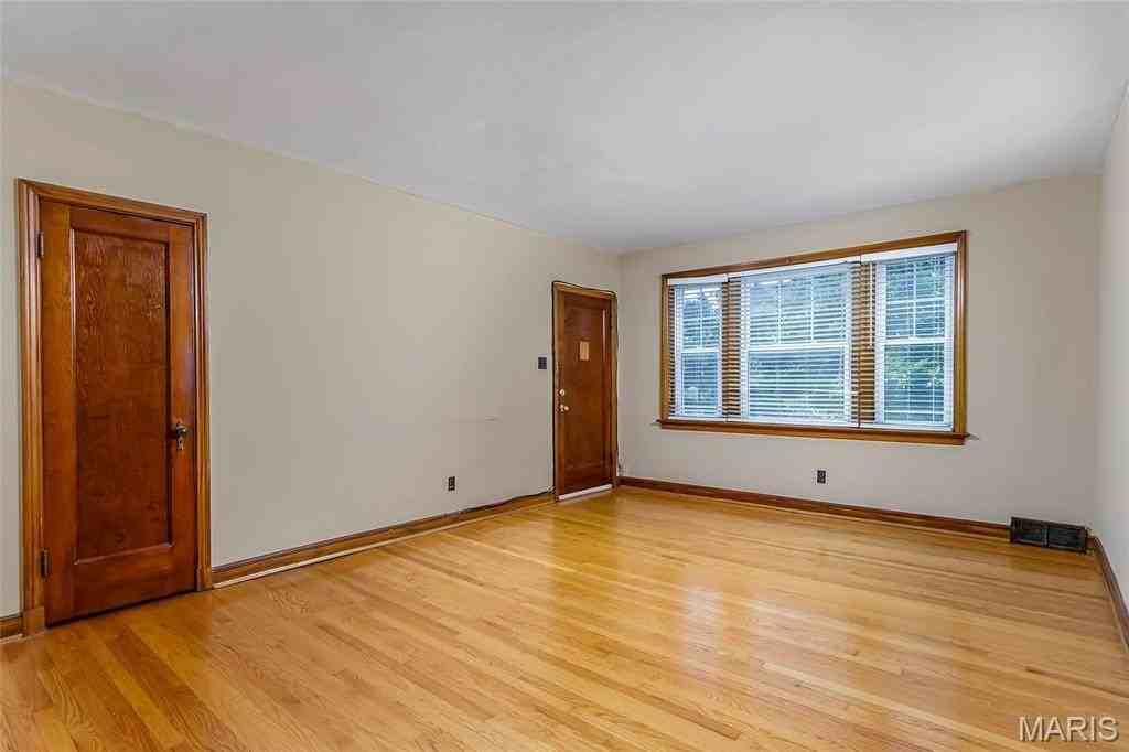 6601 Alamo Ave #2W - Photo 3 of 14
