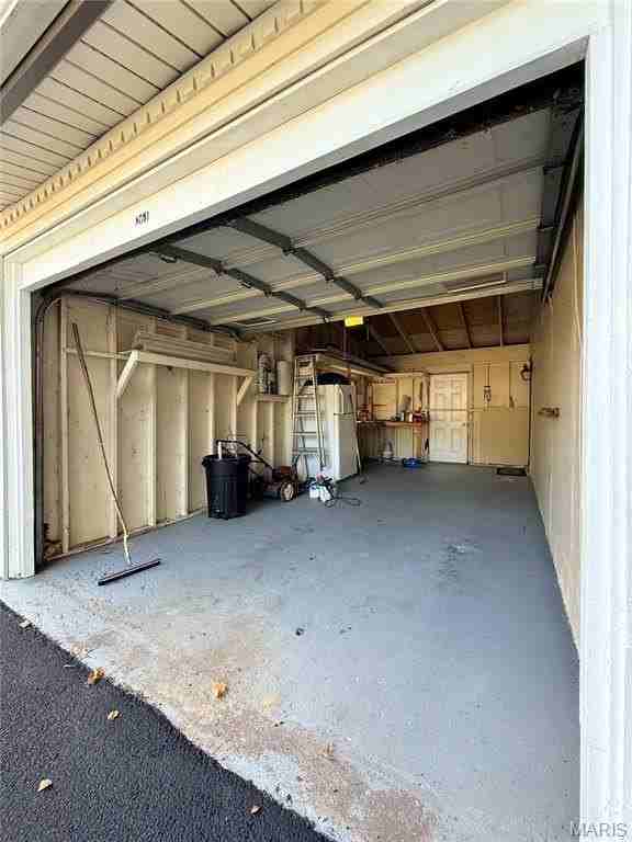 261 Joyce Ct - Photo 6 of 30