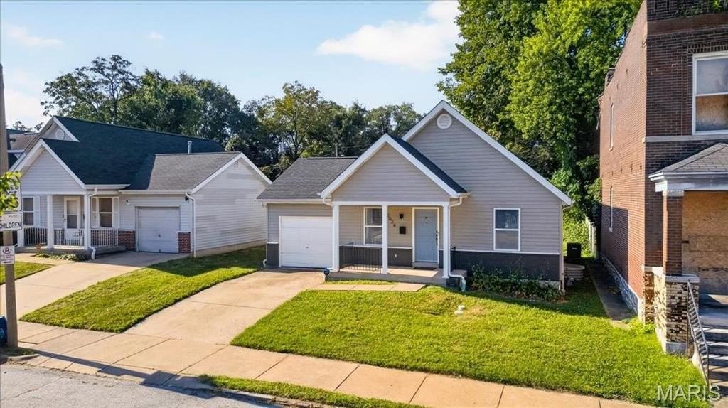 3024 Caroline St - Photo 6 of 36