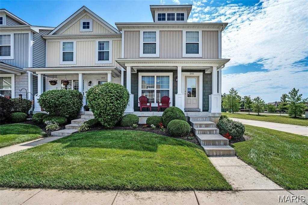 201 Countryshire Dr - Photo 2 of 31