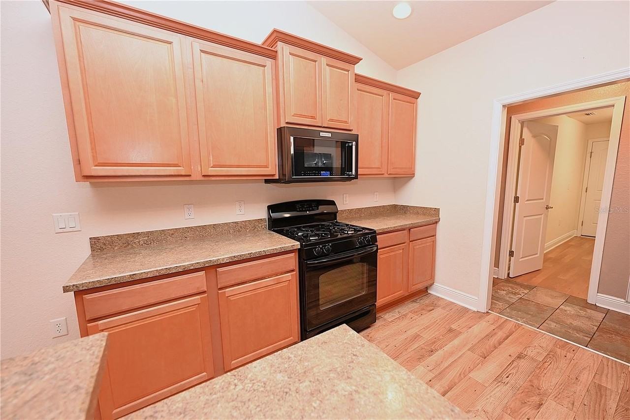 1631 Taylor Landing Dr - Photo 2 of 41