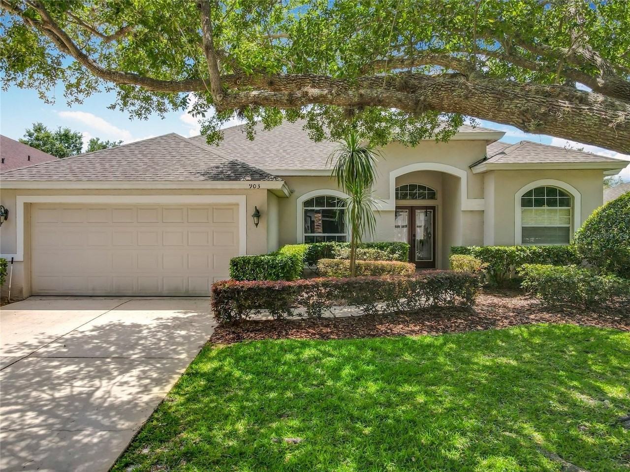 903 Kersfield Cir - Photo 3 of 47