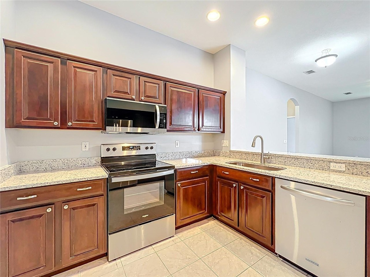 903 Kersfield Cir - Photo 4 of 28