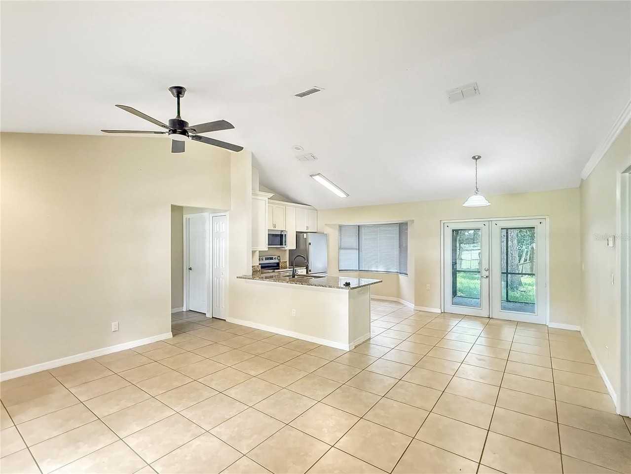 1340 4th St - Photo 5 of 19