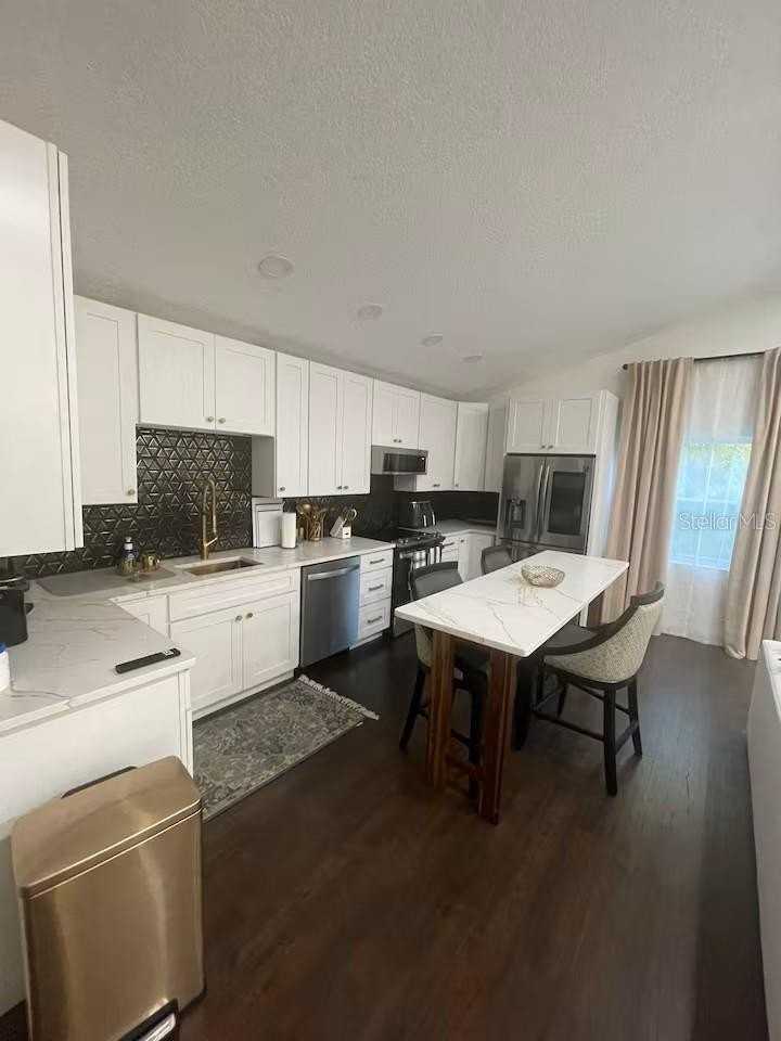 4 Cardinal Dr - Photo 4 of 35
