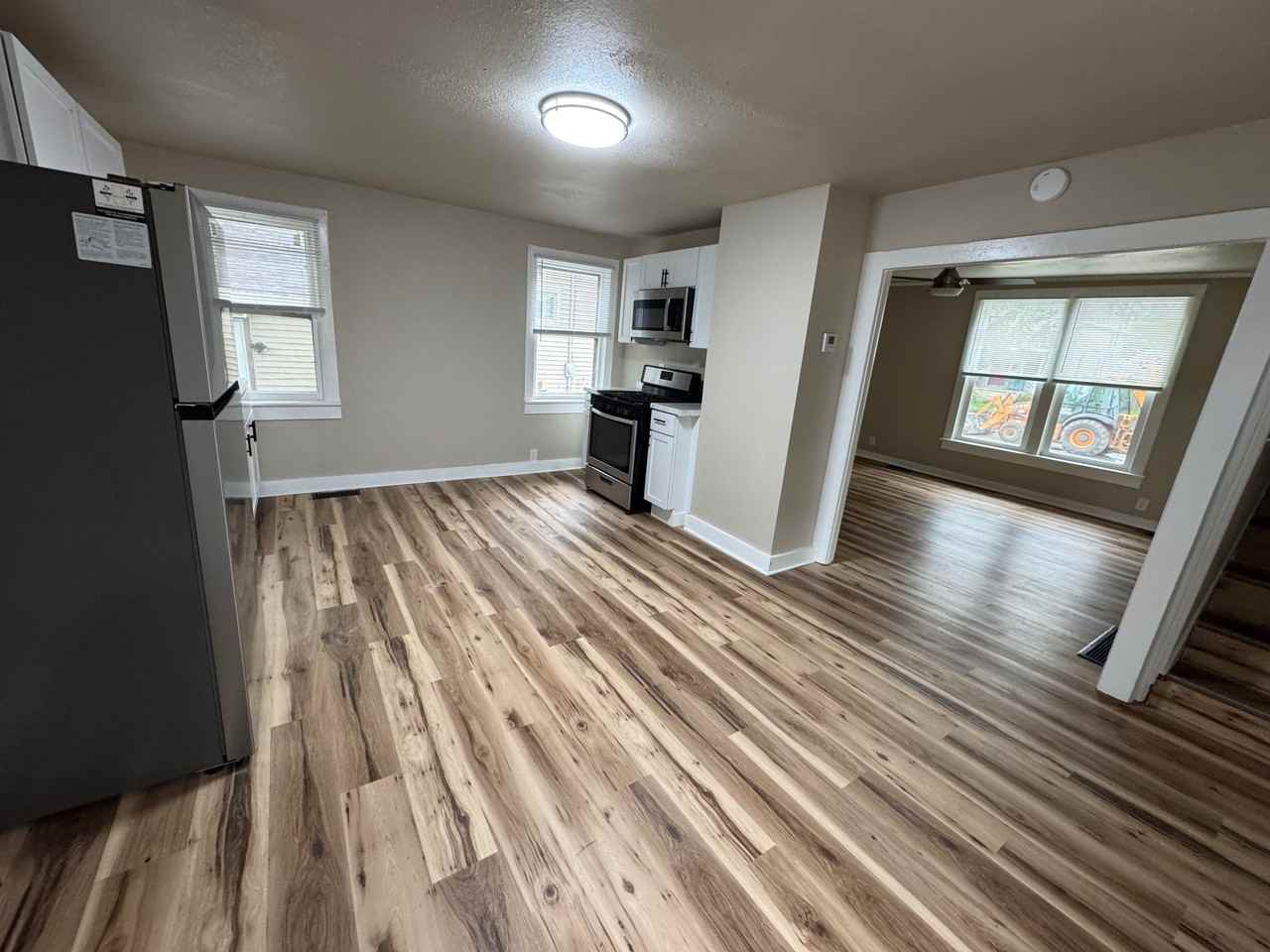407 W 16th Ave #1 - Photo 3 of 19
