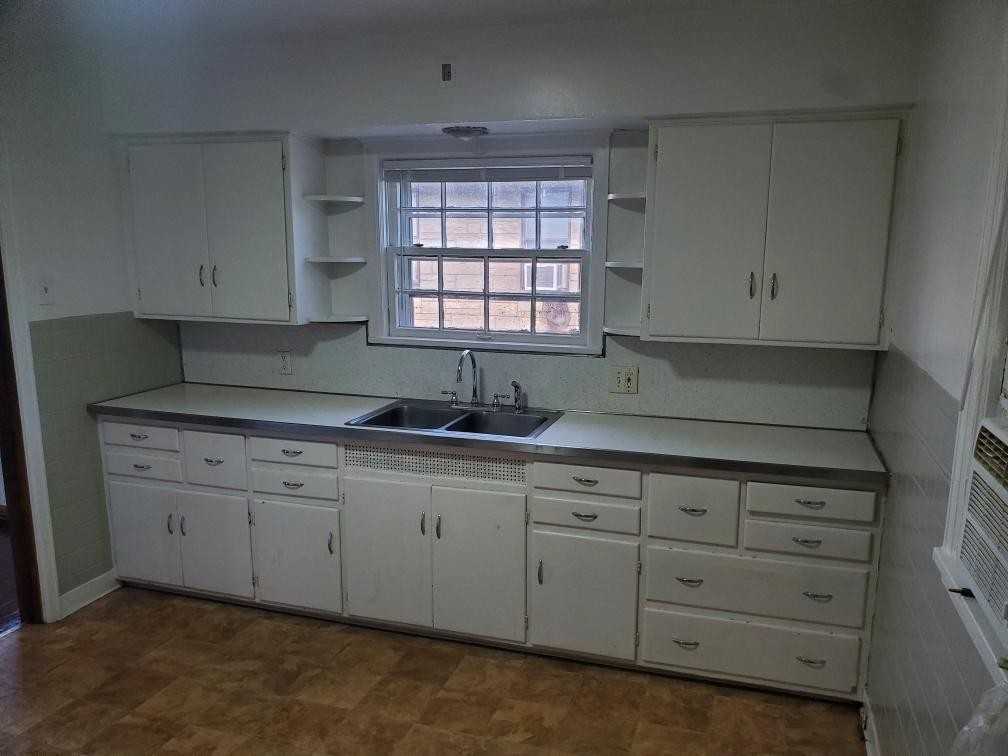 2702 Prast Blvd #1 - Photo 5 of 14