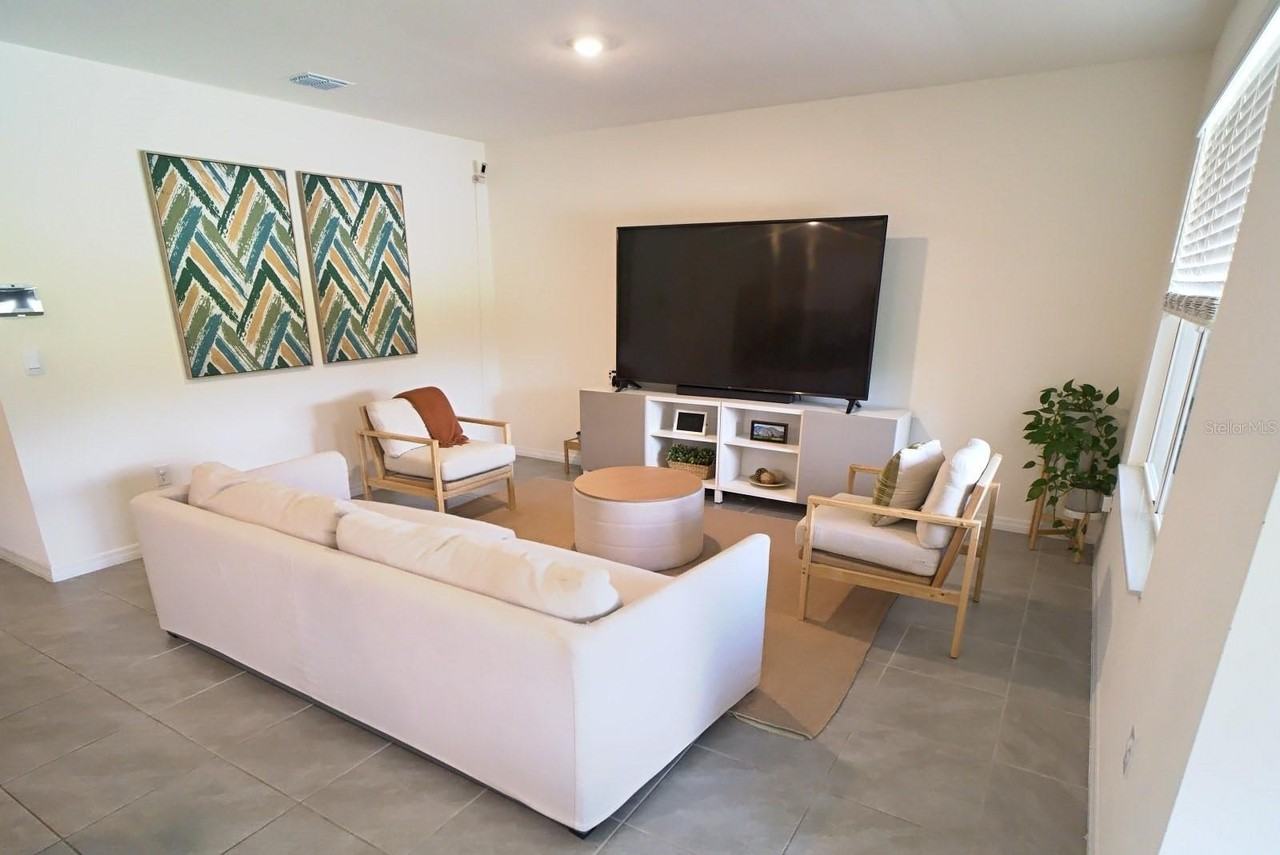 5667 Anders Way - Photo 3 of 23