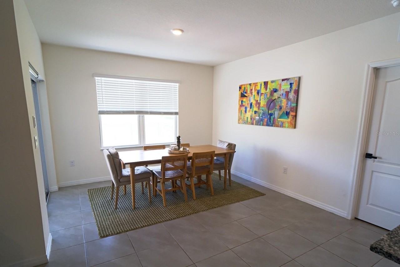 5667 Anders Way - Photo 6 of 23