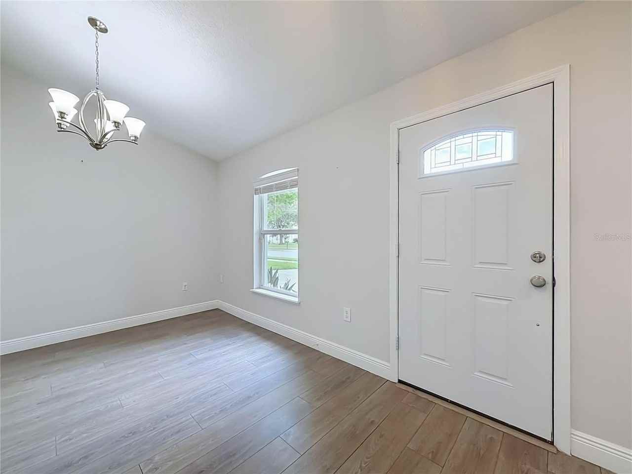 33 Timbercreek Pines Cir - Photo 7 of 50