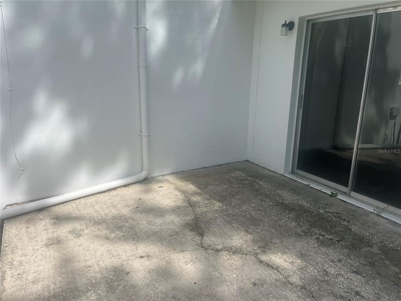 1571 Se 27th St #A - Photo 2 of 16