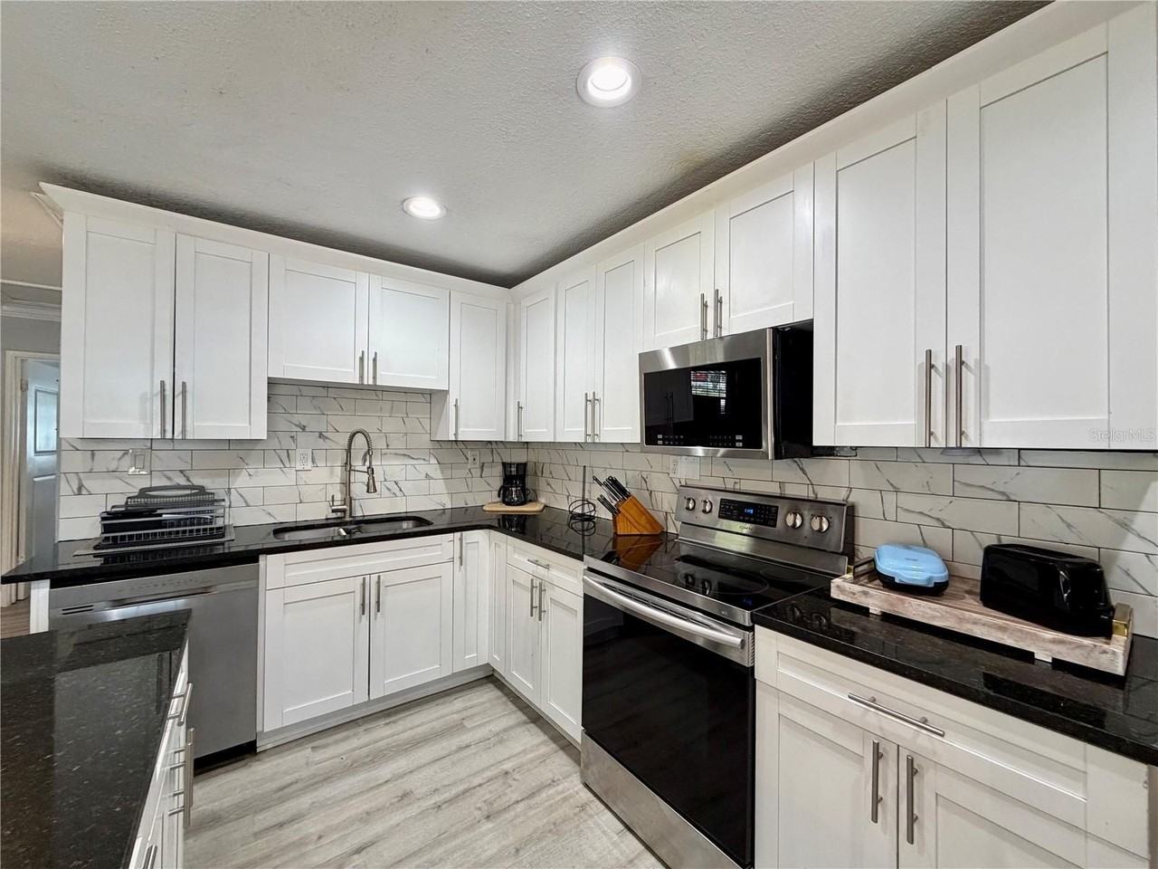 3926 W Cherry St - Photo 5 of 24