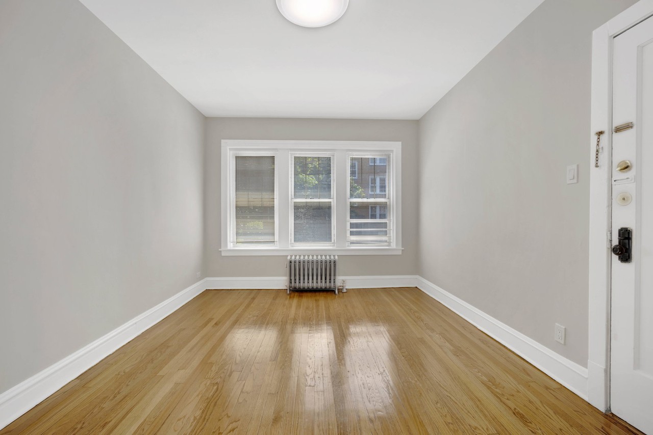 4742 W Roscoe St #2 - Photo 2 of 8