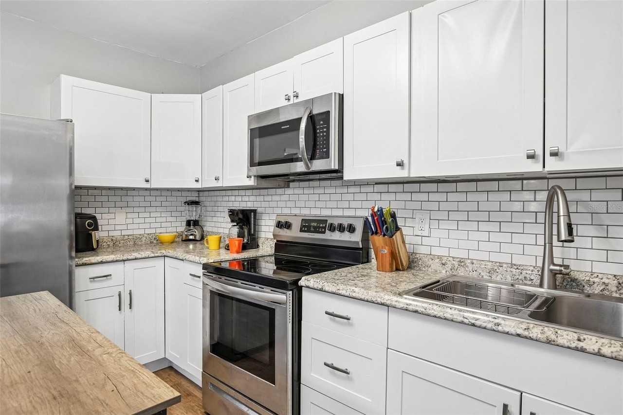 5134 9th Ave S - Photo 6 of 22