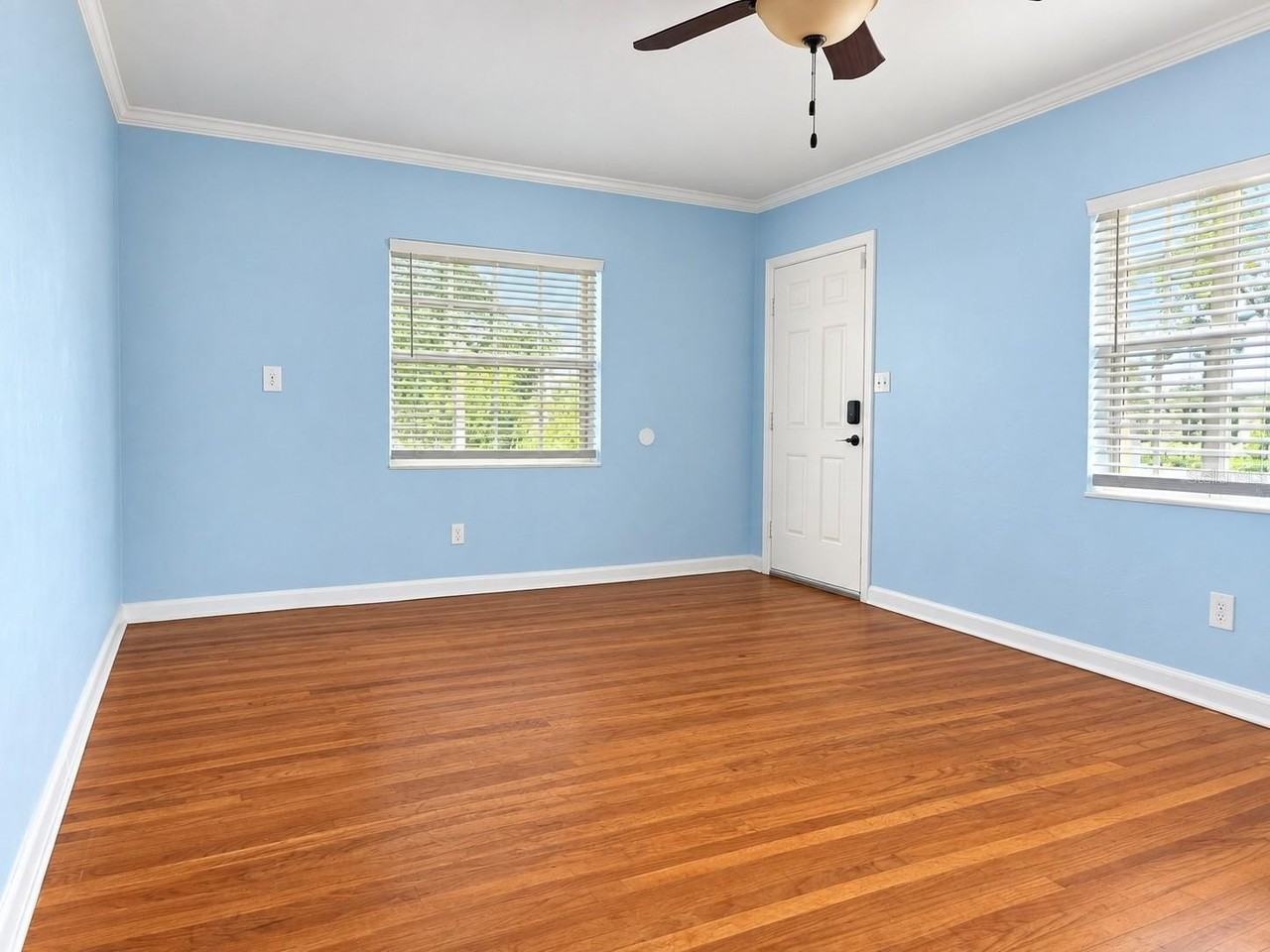 806 W West St - Photo 2 of 22