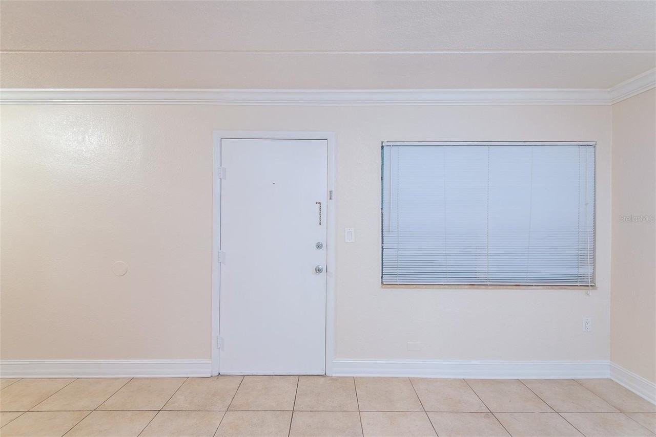 5221 Bayshore Blvd #31 - Photo 5 of 38