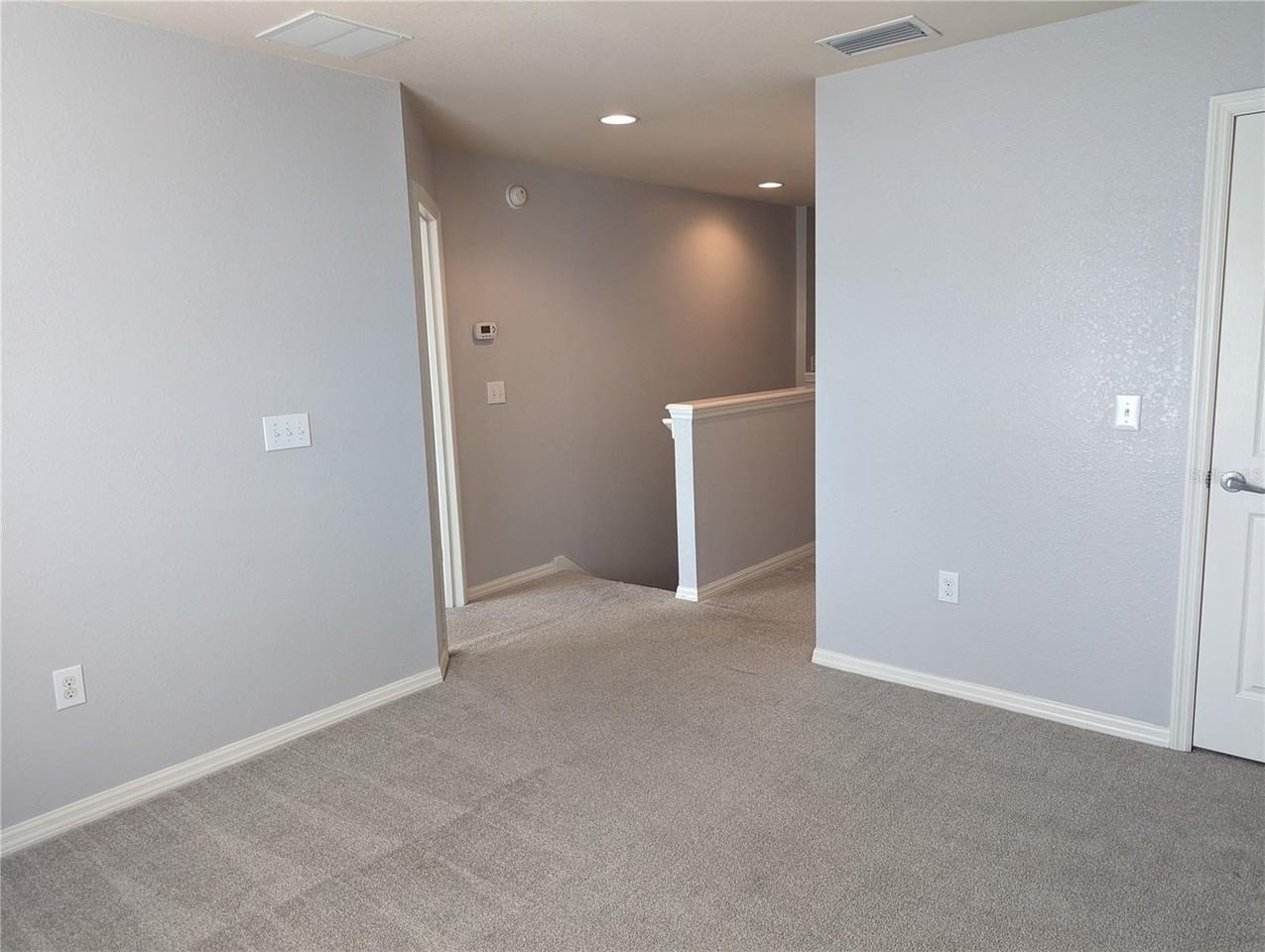219 Woodknoll Pl - Photo 7 of 17