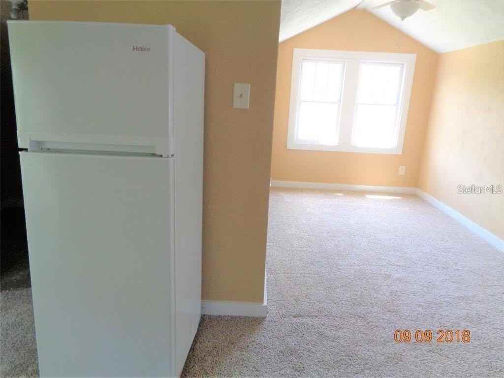 1411 E New York Ave - Photo 3 of 11