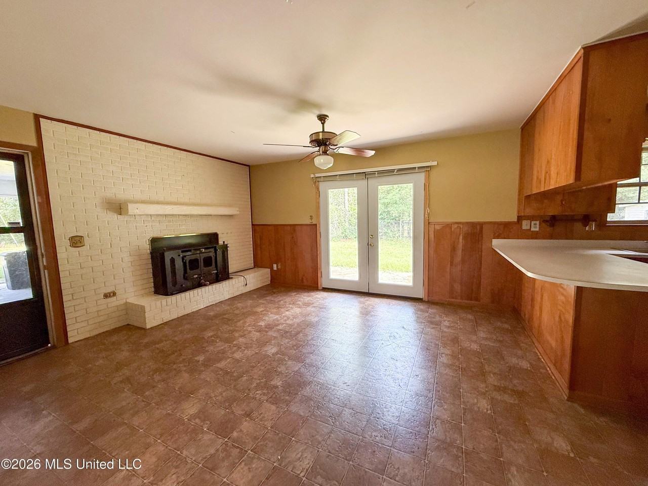 1240 Highway 198 W - Photo 4 of 21