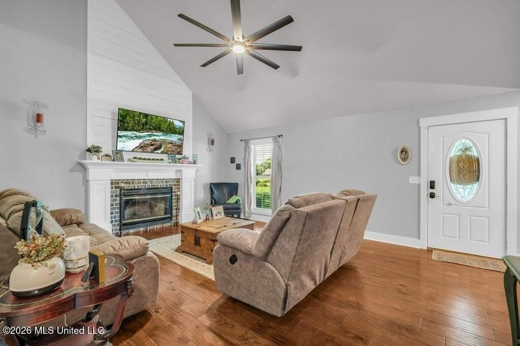 108 Countryside Ln - Photo 6 of 34