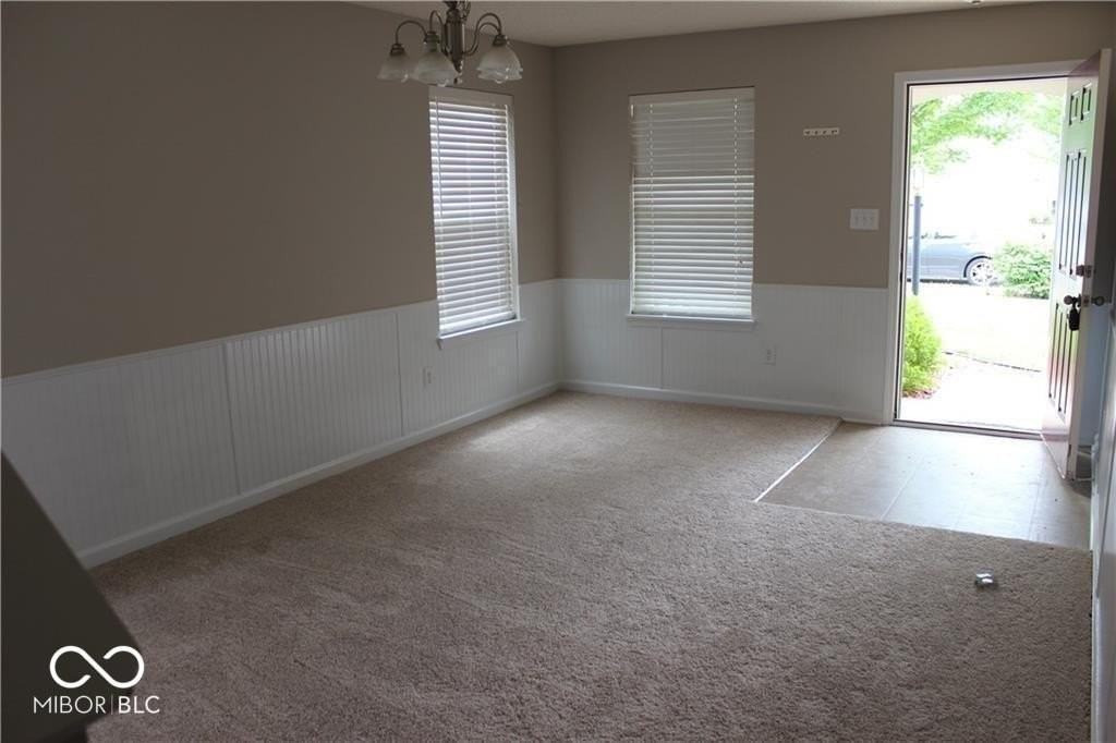 15402 Dry Creek Rd - Photo 4 of 27