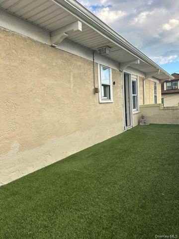 234 W Market St #2 - Photo 3 of 23