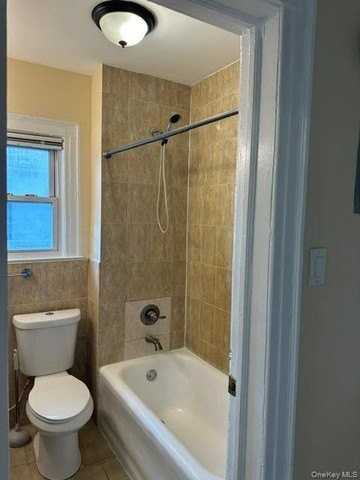 234 W Market St #2 - Photo 4 of 23