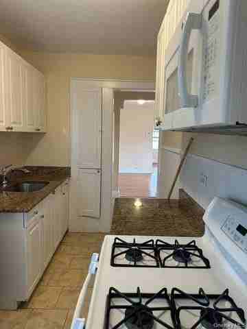 234 W Market St #2 - Photo 5 of 23