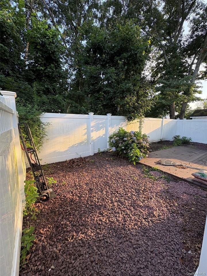 6 Wadsworth Ave - Photo 4 of 12
