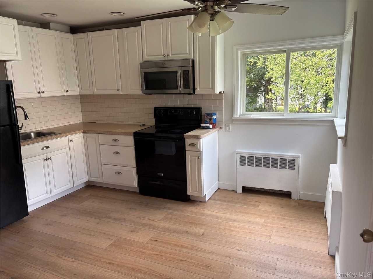 24 Carl St - Photo 5 of 15